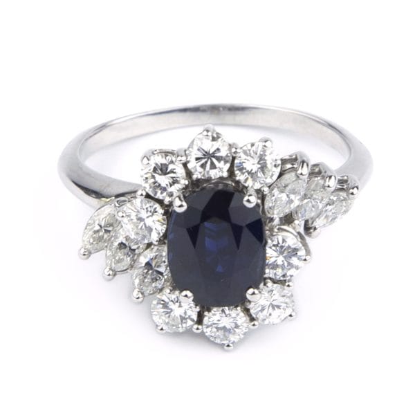 Anello anni 70 in oro bianco con zaffiro e diamanti-1