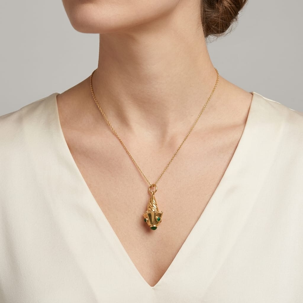 Ciondolo ombrello anni '50 in oro giallo con pietre verdi_4