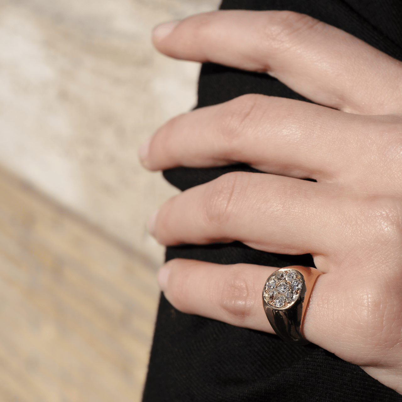 Anello Vintage con Diamanti a Cluster - immagine 4