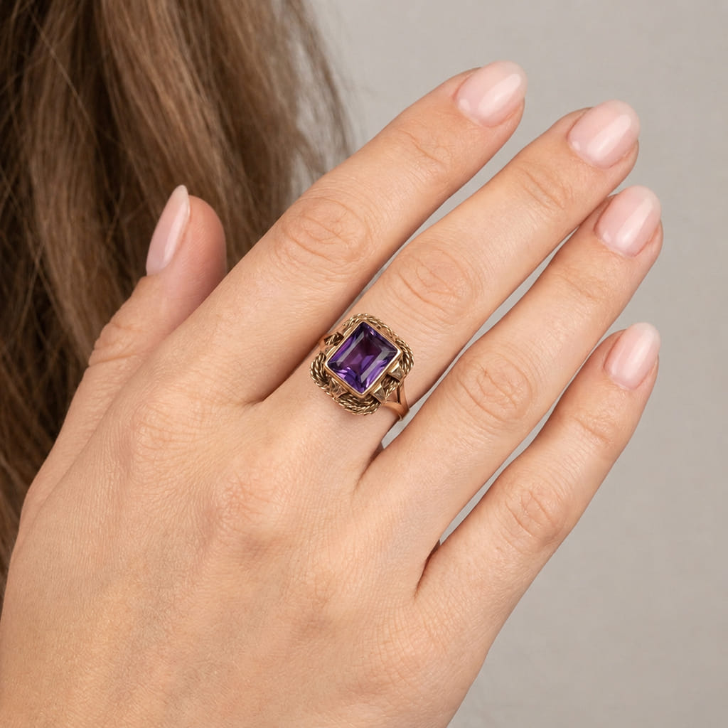 Anello tardo 800 in oro con pietre viola sintetico_4