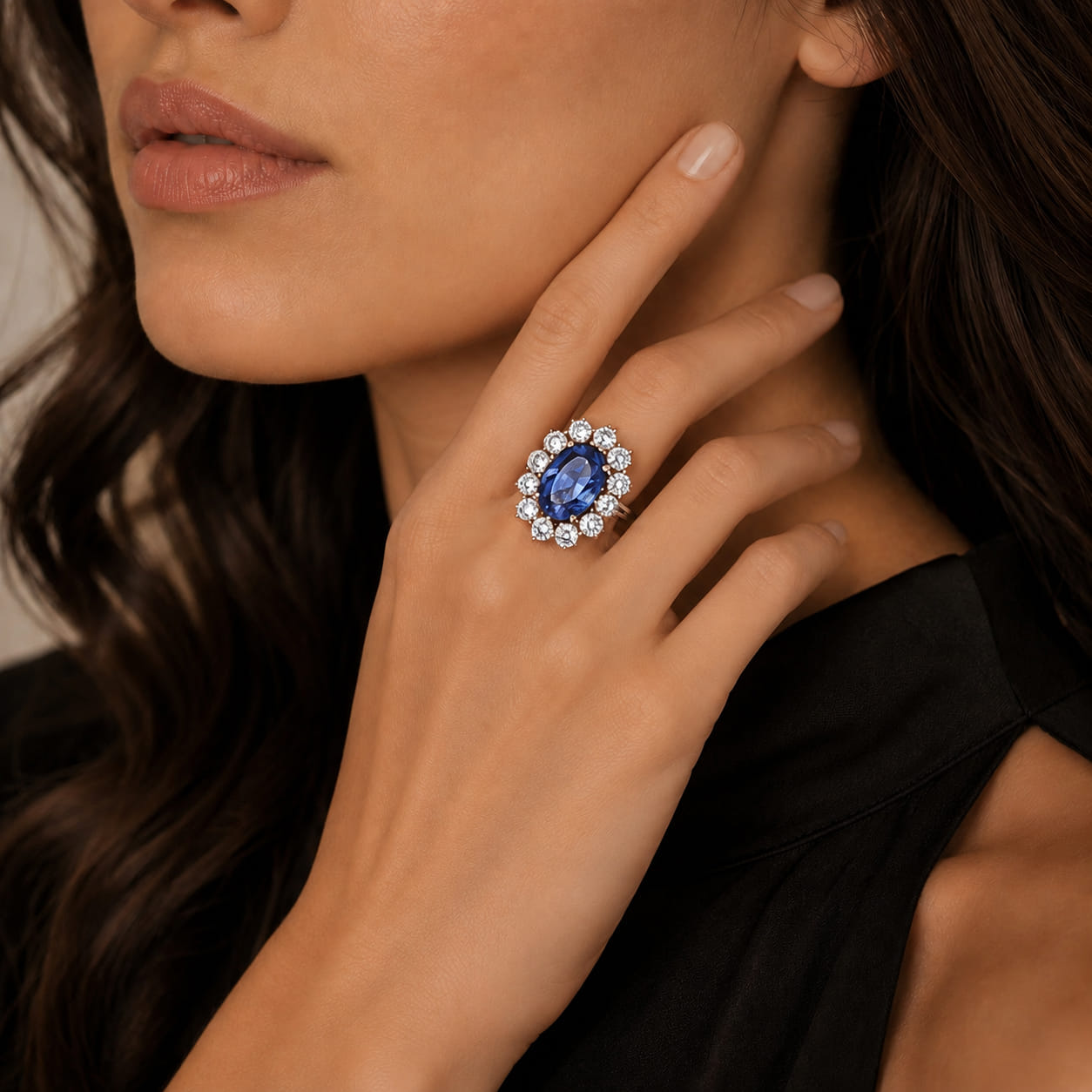 1960s Ring with Sapphire and Diamonds - Image 4