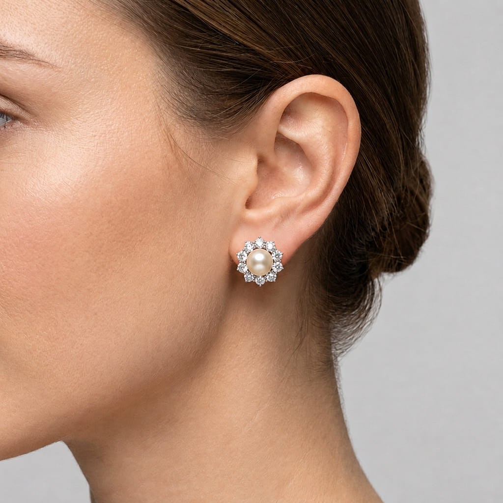 White Gold 1980s Earrings with Japanese Pearls and Diamonds - Image 4