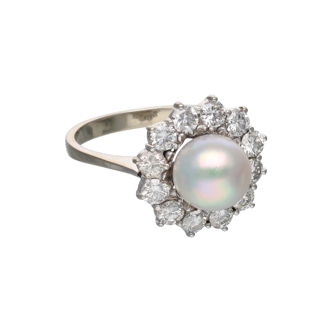1980s Ring with Pearl and Diamonds