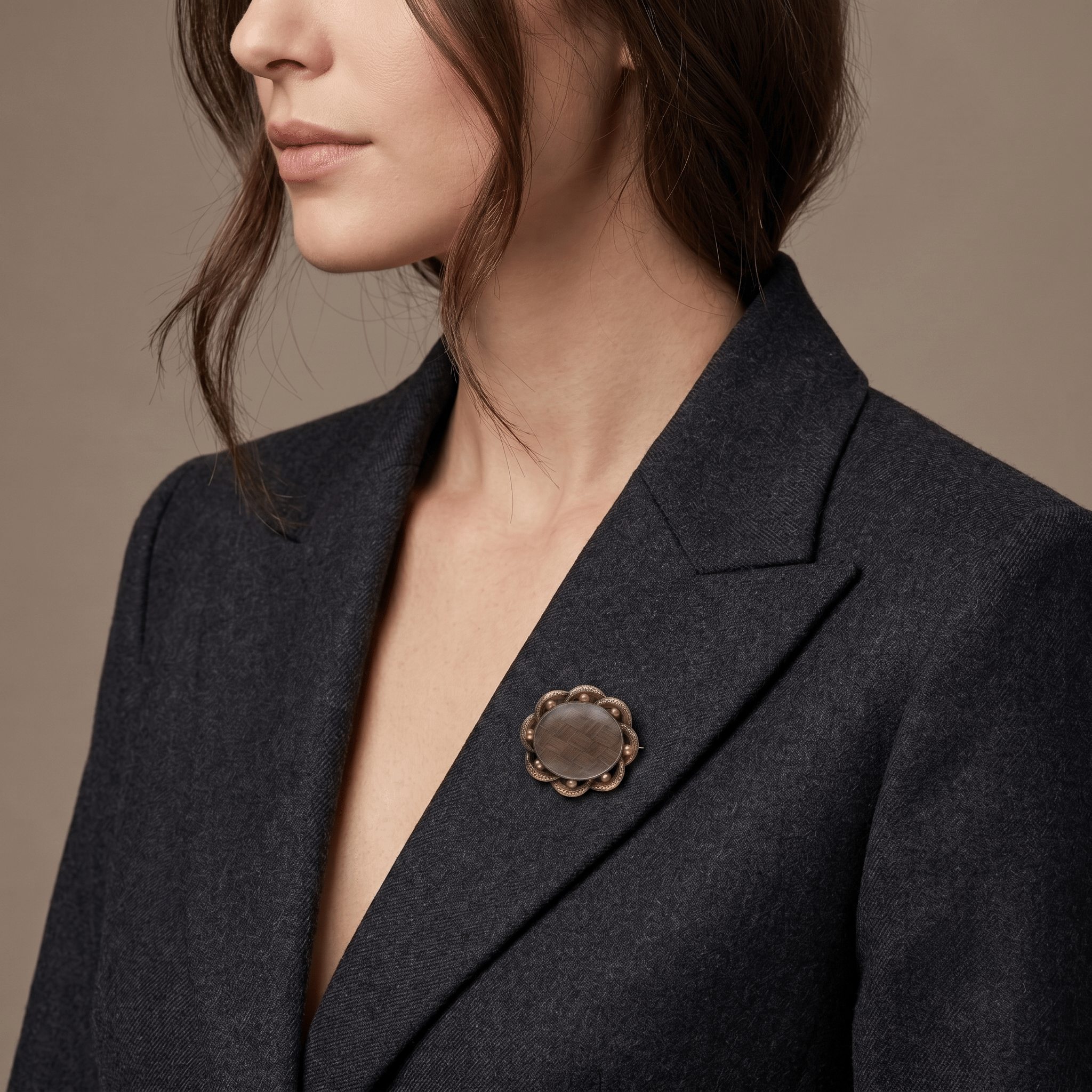 19th-Century Gold Brooch with hair work - Image 4